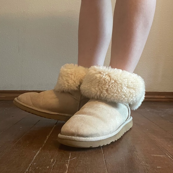 Tall Ugg Boots - Picture 5 of 5